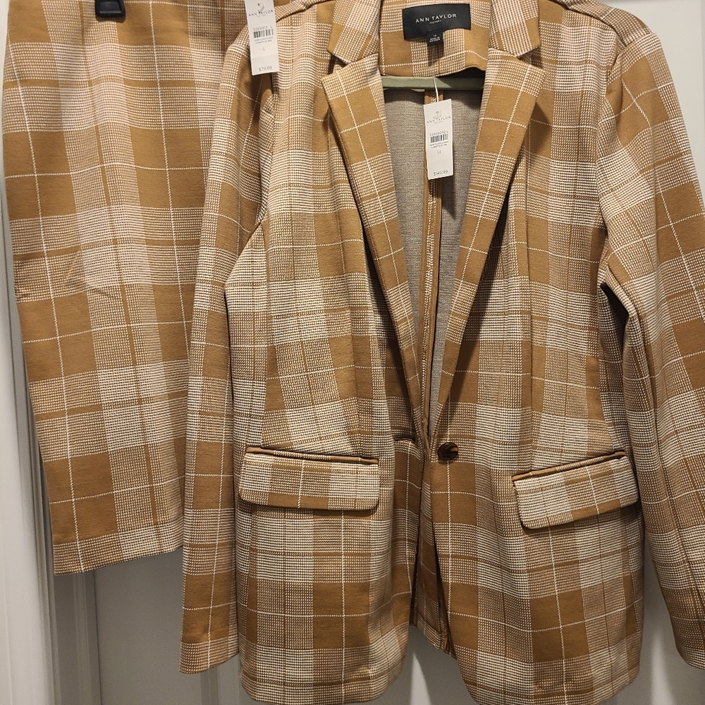 Ann Taylor factory skirt suit